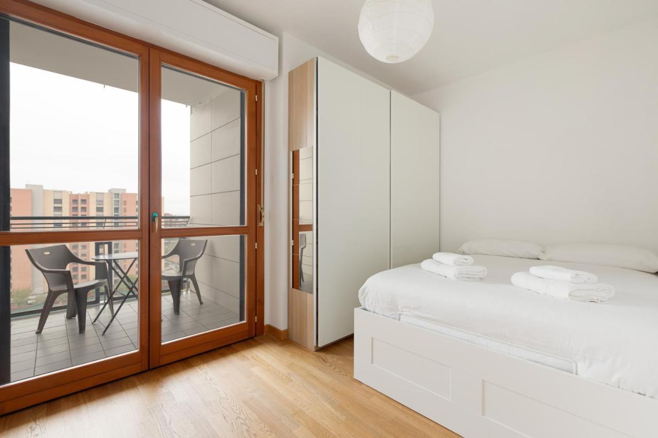 Milan Comfy Apartment X3 - With Balcony Exterior photo